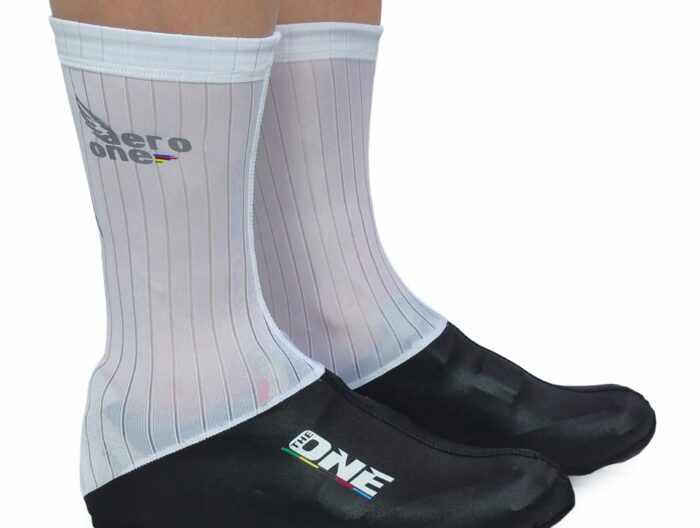 Capa Aero Protour - Branca e Preta