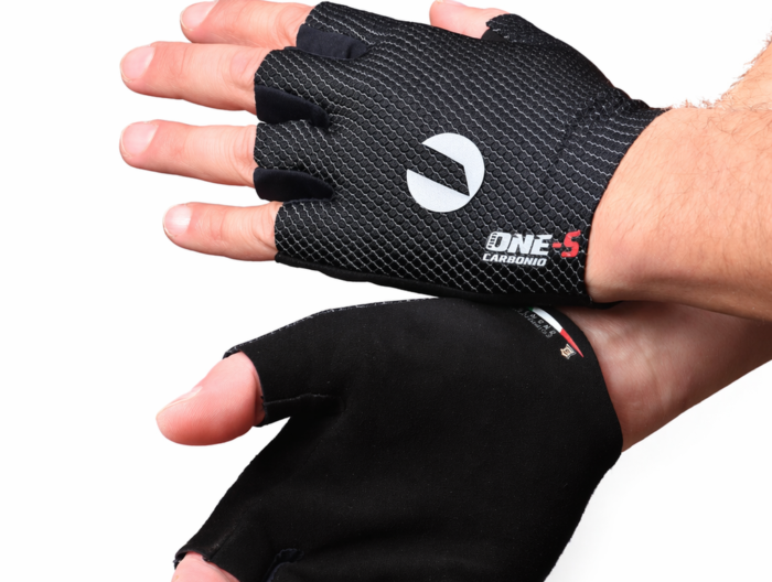 Luva Carbon Preta