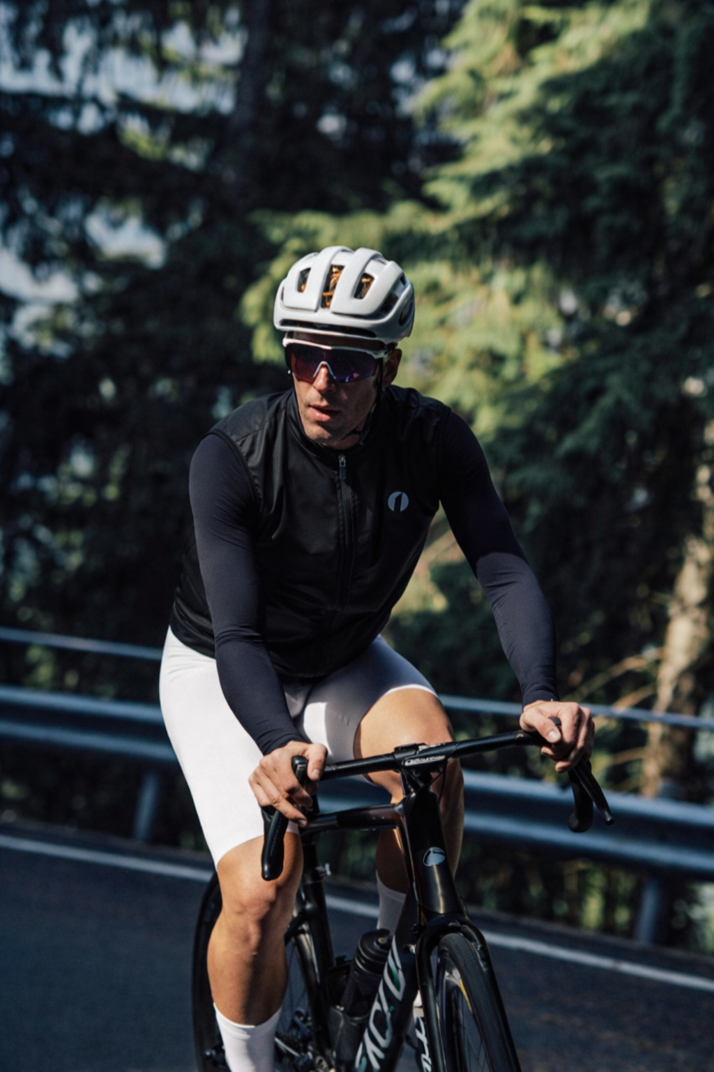 Colete Preto - Imagem 3